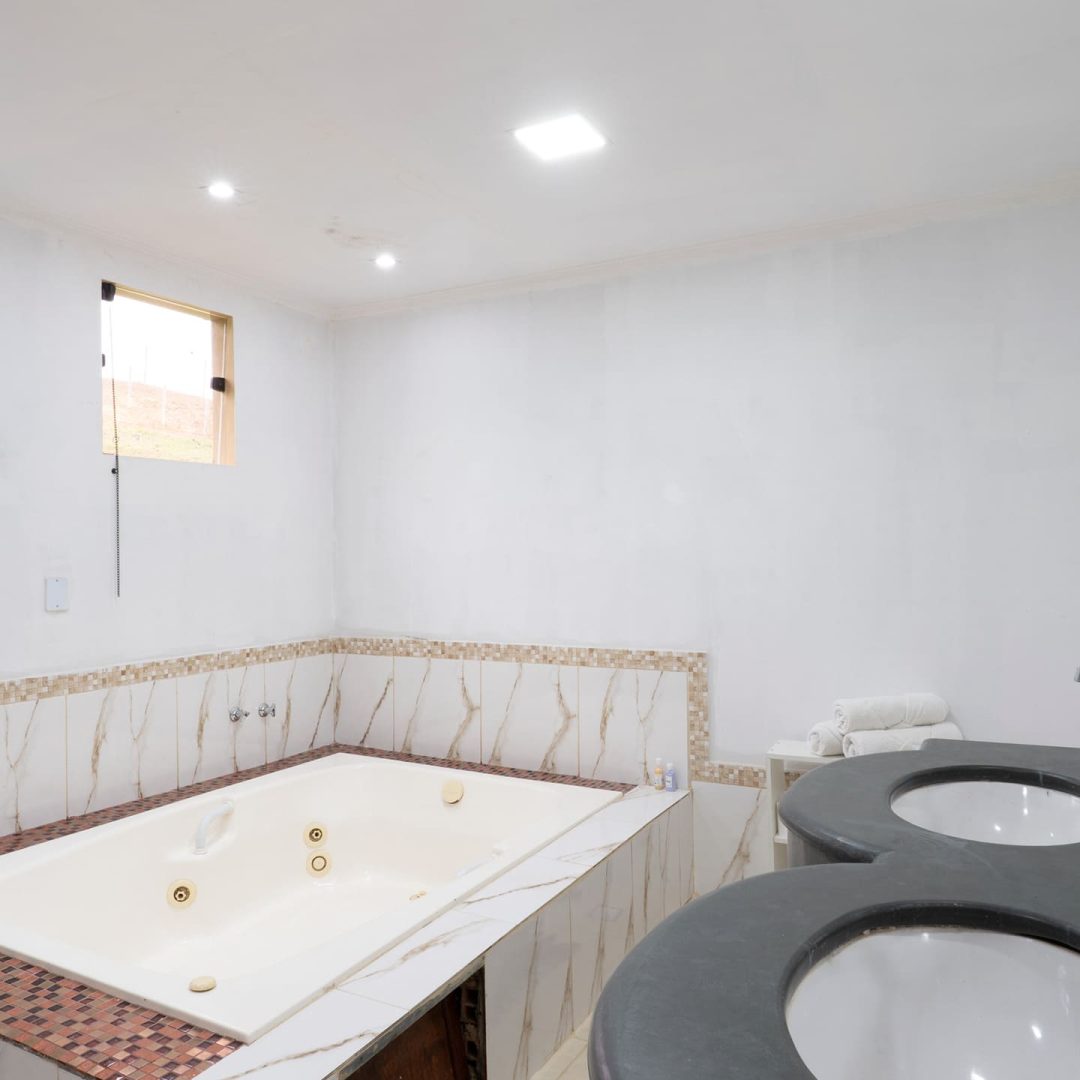 LUXO-COM-HIDROMASSAGEM